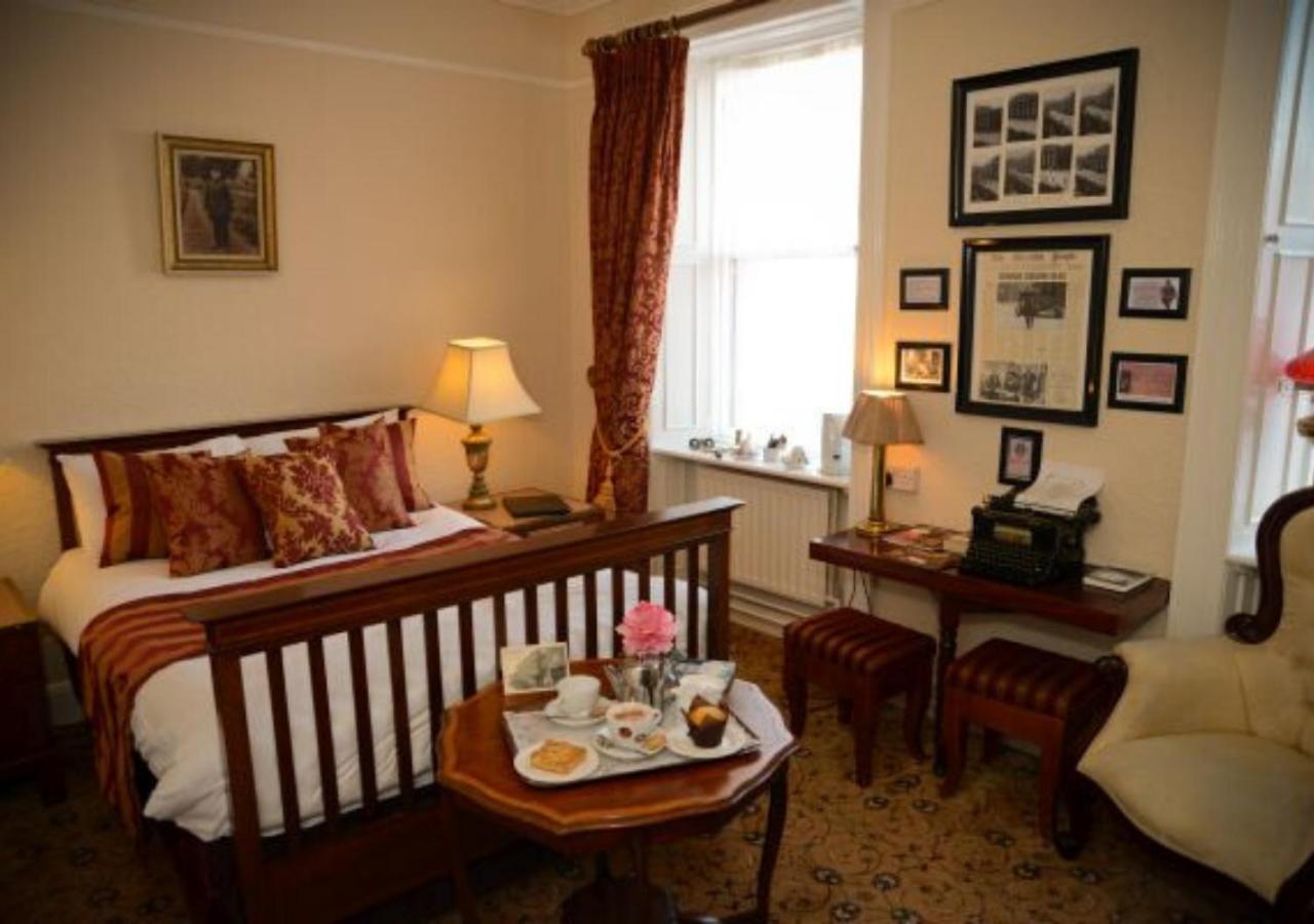 Hotel Bush